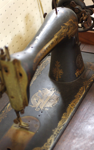 倉敷野菜染の製品｜スカート・パンツ