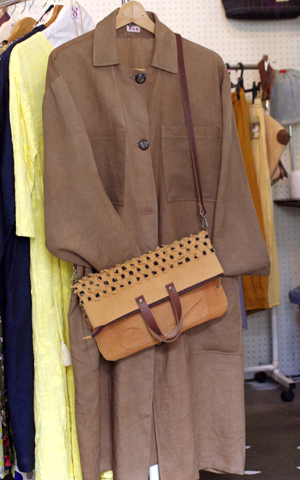 倉敷野菜染の製品｜ワンピース・トップス