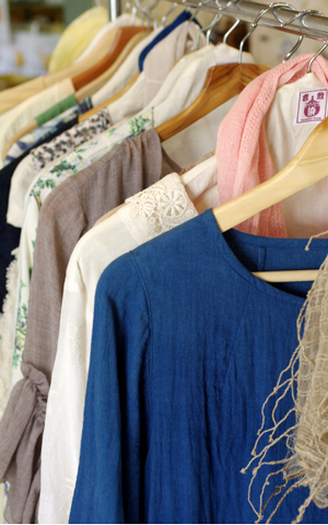 倉敷野菜染の製品｜ワンピース・トップス